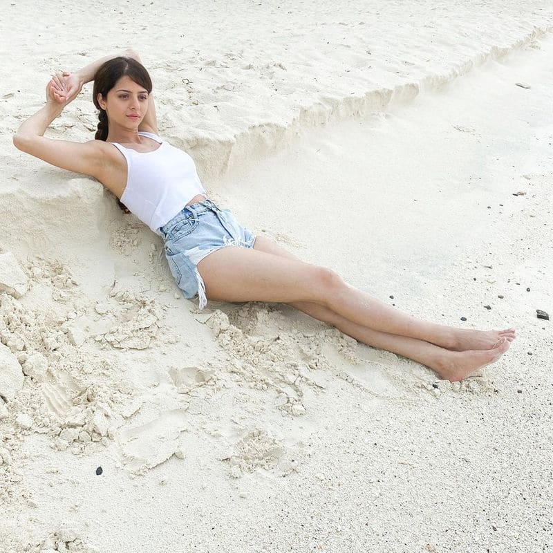 heroin vedika enjoy her vacation in maldives beach photos rises heat ksr
