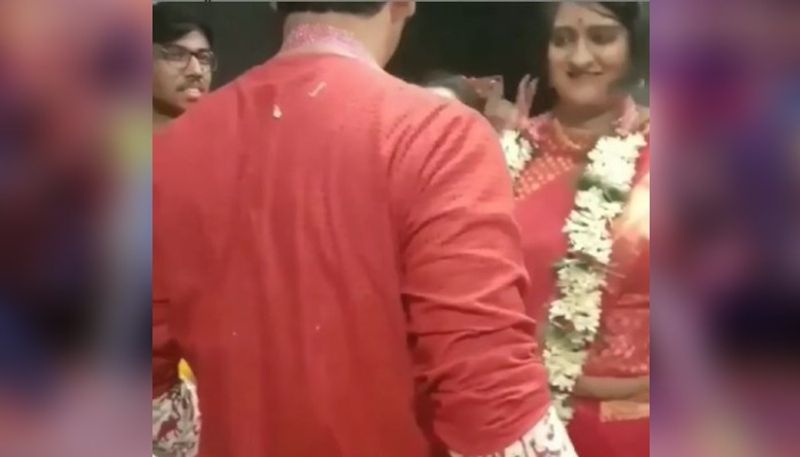 Netizens criticize Anirban and Madhurima's way of completing wedding rituals ADB