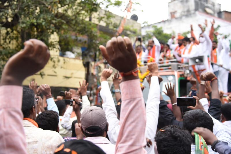 BJP Telangana state president Bandi Sanjay reacts on telangana DGP mahender Reddy comments lns