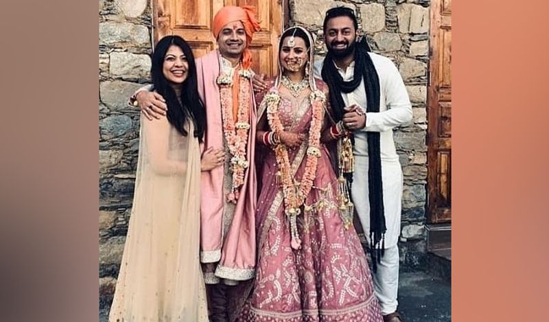 प्रियांशु ने बताया कि वह इस साल की शुरुआत में शादी के बंधन में बंधने के बारे में विचार कर रहे थे। लेकिन, तब उनके पास डेट नहीं थीं। बाद में फिर कोविड का दौर आ गया और शादी टलती चली गई।