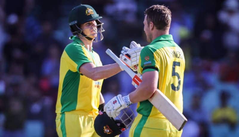 Smith and Finch completes century and huge total for Aussies vs India