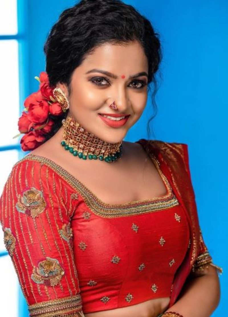 pandian store mullai recent reception bridal look photo gallery