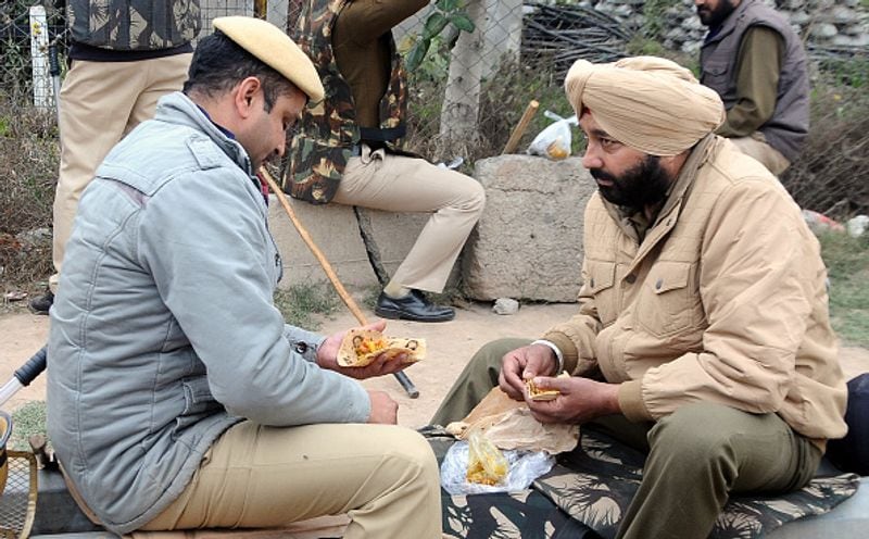 Delhi Chalo Farmers and police clash on the Delhi border