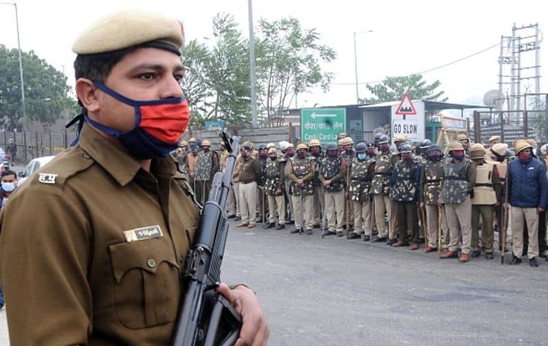 Delhi Chalo Farmers and police clash on the Delhi border