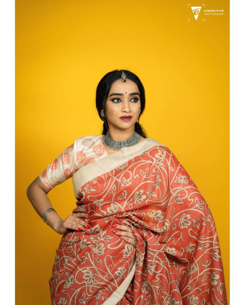 vindhya medapati sexi sari photos viral on social media arj