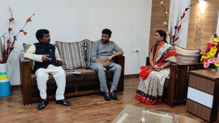 former minister mukesh goud son vikram kumar goud joins in BJP lns former minister mukesh goud son vikram kumar goud joins in BJP lns