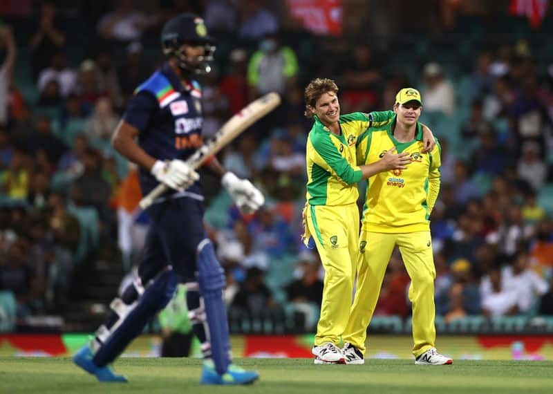 India vs Australia 2020-21: India succumb to 66-run defeat in record-breaking 1st ODI-ayh