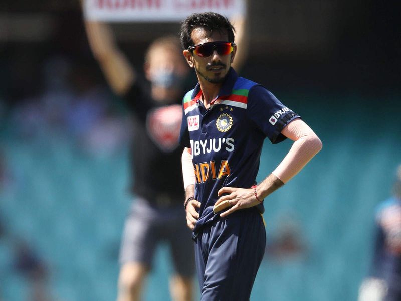 India vs Australia 2020-21: India succumb to 66-run defeat in record-breaking 1st ODI-ayh