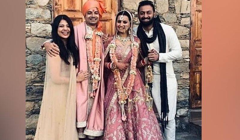 Mirzapur season 2 Fame Actor priyanshu painyuli Weds With girlfriend vandana joshi in dehradun See here is wedding Photos KPY