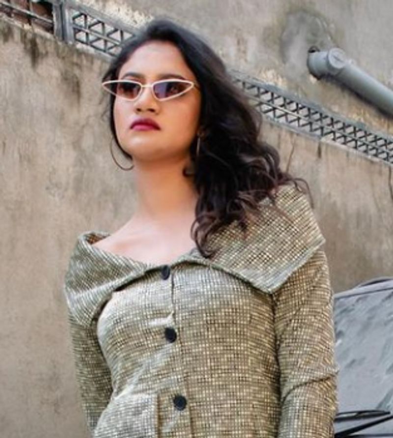 Kannadathi actress Ranjani Raghavan modern look dpl