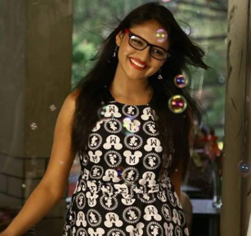Kannadathi actress Ranjani Raghavan modern look dpl