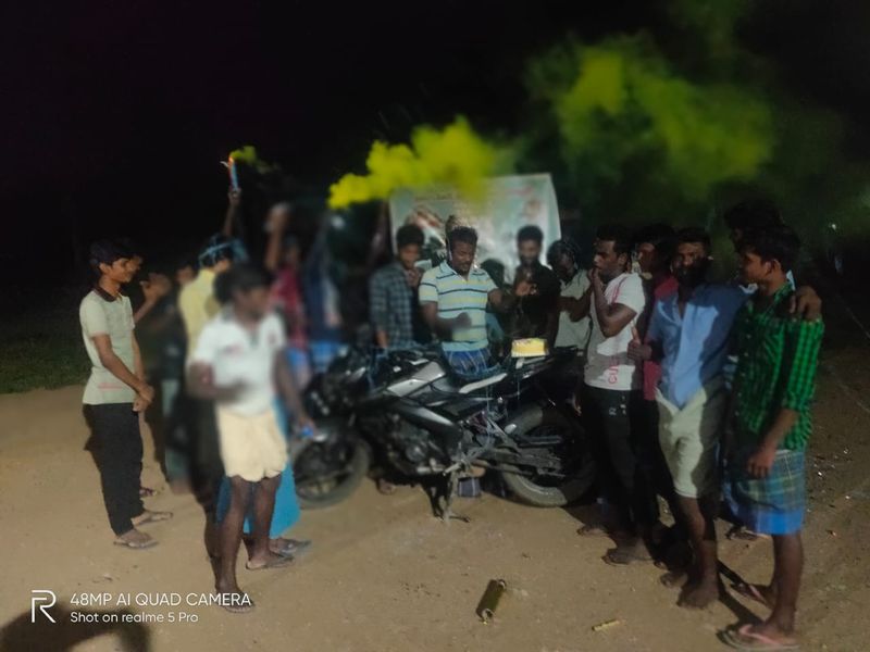 Thala ajith Bike ride photo fan atrocity going viral