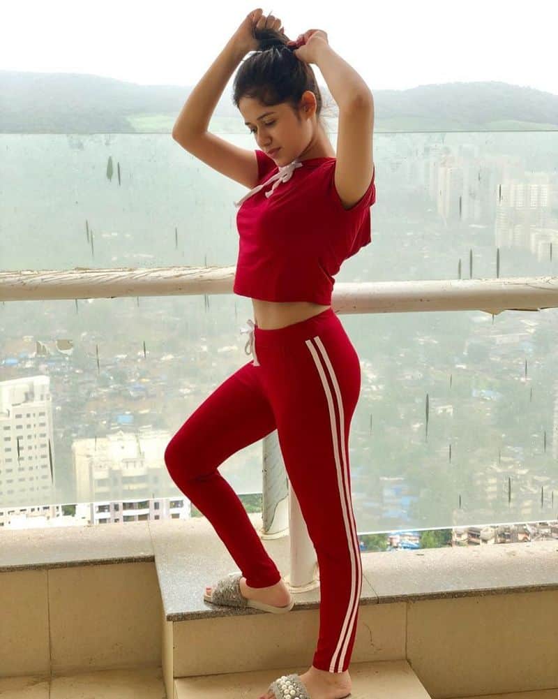 Avneet Kaur to Aashika Bhatia: Television stars who sport their yoga pants looks-ANK