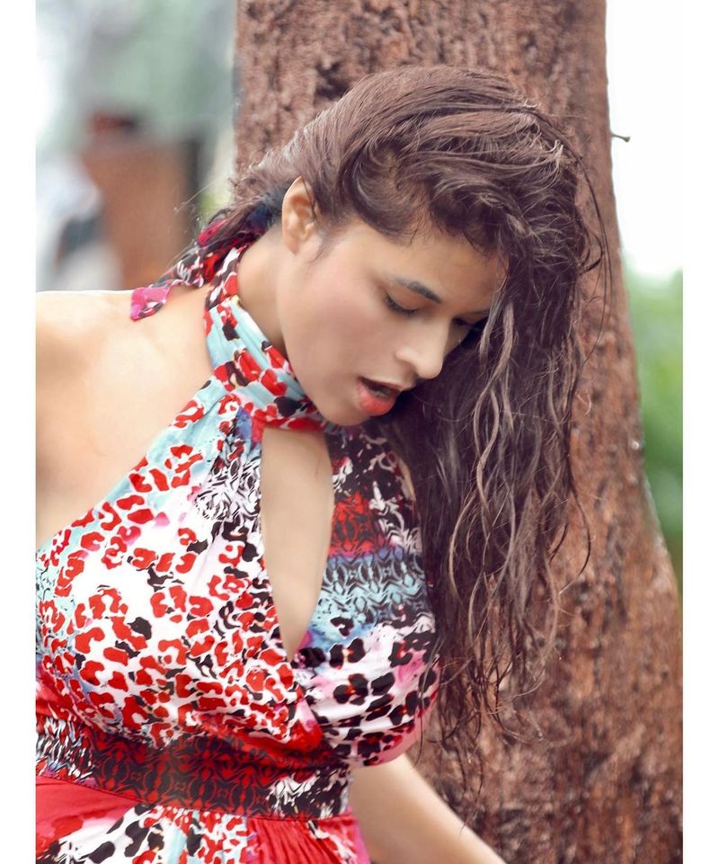 sheeva rana shared sexy pics on social media arj
