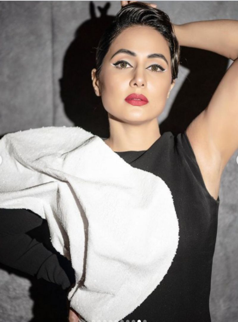Hina Khans sequined outfit can buy you the latest Apple iPad pro dpl