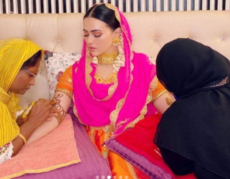 Bigg boss fame sana khan mehandi and wedding photos goes viral dpl