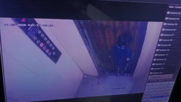 Five-year-old child gets trapped in elevator in Dharavi Mumbai kpn Five-year-old child gets trapped in elevator in Dharavi Mumbai kpn