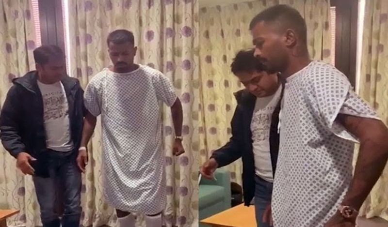बता दें कि हार्दिक पांड्या की पीठ ही सर्जरी हुई थी। अभी तक वो इससे पूरी तरह नहीं उबरे हैं। वो गेंदबाजी के लिए फिट नहीं हैं। इस कारण वो पूरे आईपीएल में गेंदबाजी से दूर रहे।
