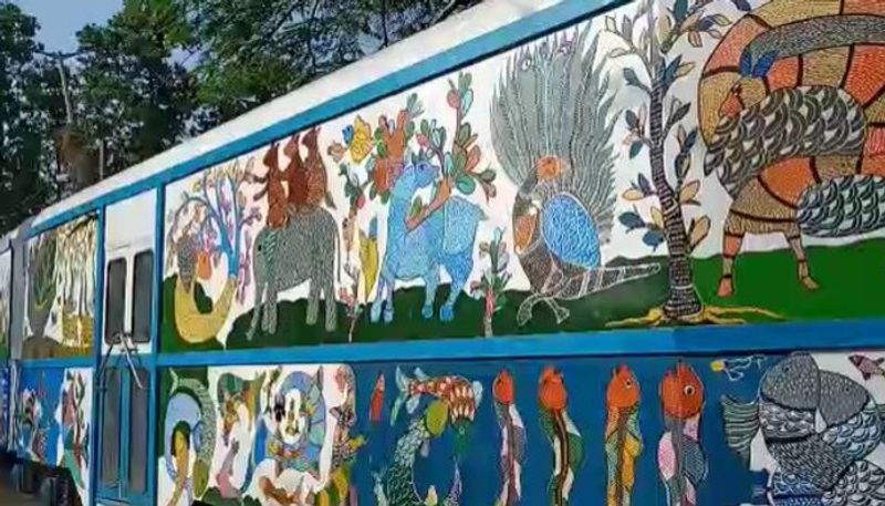 This year, a new book fair will be held at Hrishikesh Park adjacent to Amherst Street from January 26 to January 31 at the initiative of the West Bengal Publishers Coordination Committee. The three-day book fair will be open from 2 pm to 9 pm. The State Transport Corporation arranged a special tram table to promote the book fair organized by the West Bengal Publishers Coordination Committee. The journey of the specially equipped tram started from Esplanade Tram Depot at 4 pm on Tuesday.
