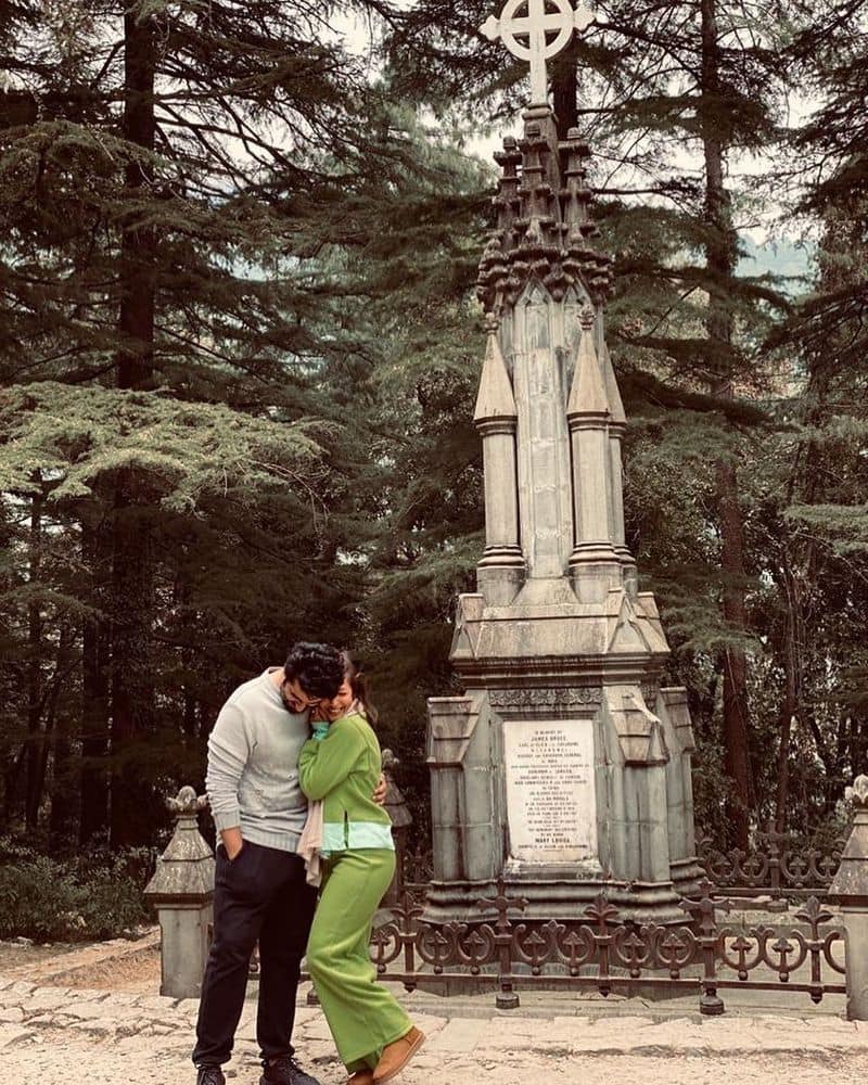 Malaika Arora shares a cozy moment with Arjun Kapoor from the trip to Dharamshala ADB
