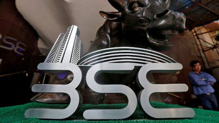 Nifty at 17,950, Sensex up 300 points, power stocks up, while metals are down. Nifty at 17,950, Sensex up 300 points, power stocks up, while metals are down.