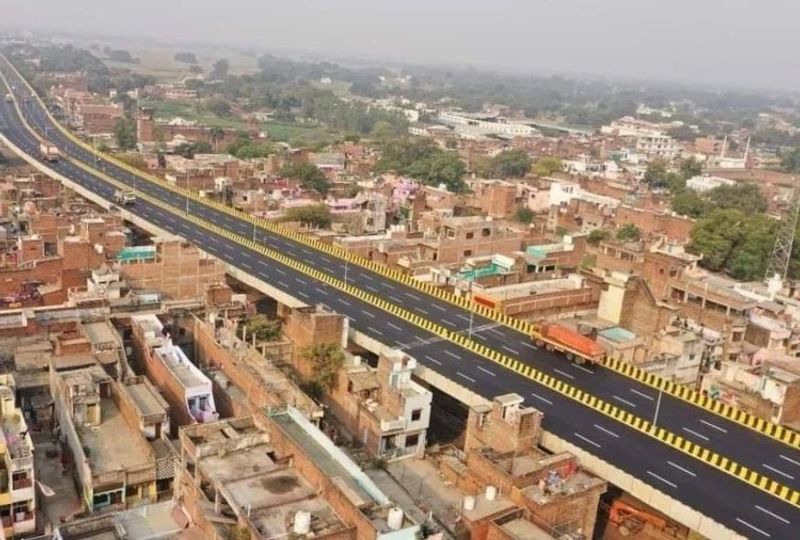 आज खजुरी में राष्ट्रीय राजमार्ग प्राधिकरण की 2447 करोड़ रुपए की राजातालाब-हंडिया सिक्सलेन परियोजना का लोकार्पण किए। यहां 5000 भाजपा कार्यकर्ताओं की सभा को भी संबोधित भी किए।