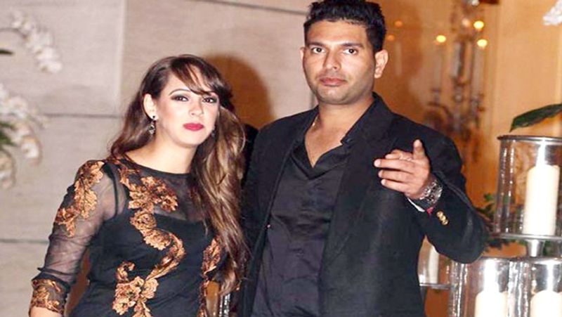 युवराज ने बताया था कि पहले 3 साल वे हेजल को कॉफी पर मिलने के लिए बोलते रहे, लेकिन वे उनसे नहीं मिली। वे मिलने के लिए हां तो बोल देती थीं, लेकिन जिस दिन मिलना होता था, उस दिन फोन ऑफ कर देती थीं।