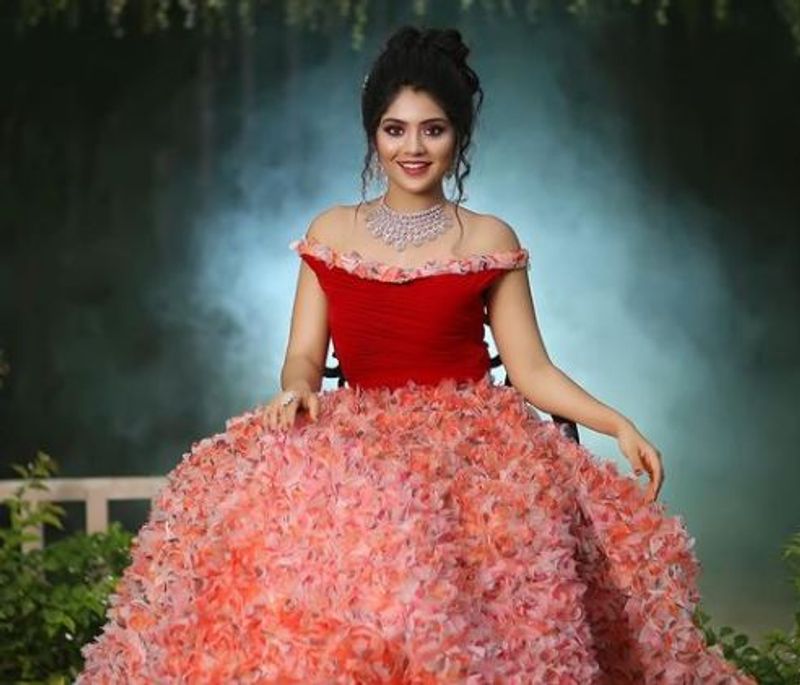 zee kannada jothe jotheyali fame megha shetty in album song with chandan shetty vcs
