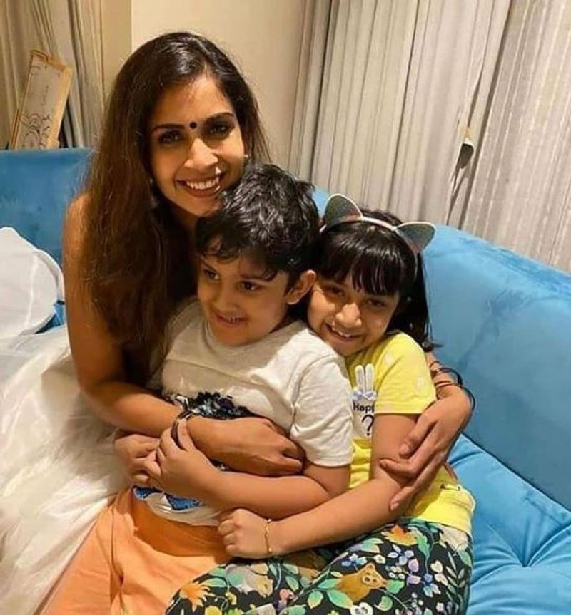 samyuktha celebration out off biggboss photo goes viral
