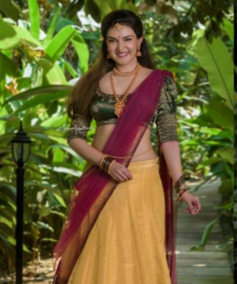 honey rose shares stunning photos wearing davani