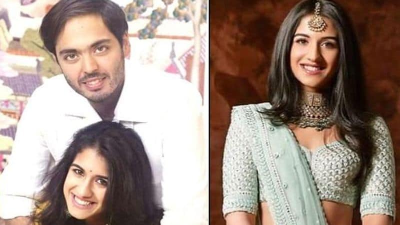 आपको बता दें कि अनंत जल्दी ही गर्लफ्रेंड राधिका मर्चेंट के साथ शादी के बंधन में बंधने वाले हैं। हालांकि, अभी डेट फिक्स नहीं हुई है।