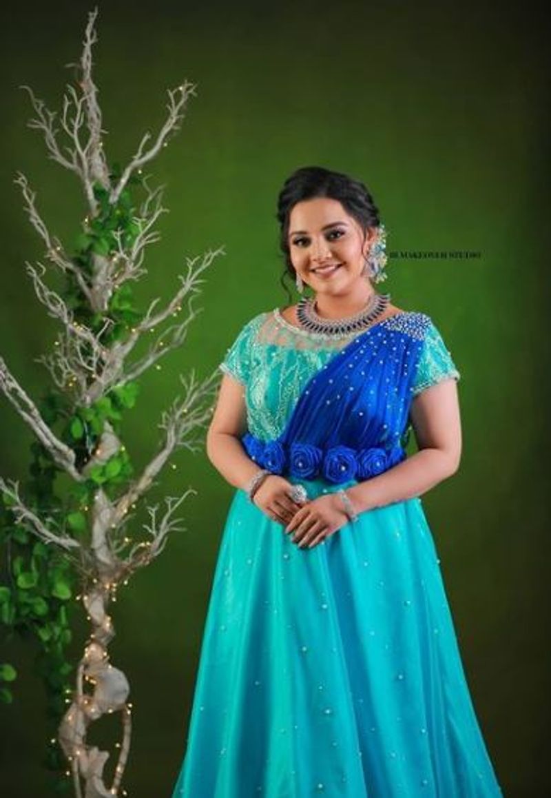 vani rani radhika reel daughter neha menon latest photo shoot
