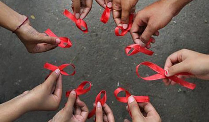 HIV से ग्रस्त इस चिम्पांजी ने 1920 में कांगो के कैमरून जंगल में एक शिकारी पर हमला कर दिया था। शिकारी ने पहले चिम्पांजी को घायल किया था। उसके शरीर से पहले से खून निकल रहा था। फिर चिम्पांजी ने भी शिकारी पर अटैक किया था। 