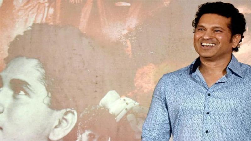 अभी हाल ही में 14 नवंबर को तेंदुलकर ने विश्व बाल दिवस पर यूनिसेफ के साथ एक पहल में भाग लिया था, जिससे बच्चों को दुनिया के भविष्य को बनाने में महत्वपूर्ण भूमिका निभाने के लिए प्रोत्साहित किया गया था।