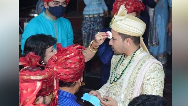 शादी के बाद एक भव्य रिसेप्शन का आयोजन किया जाएगा। इस रिसेप्शन में बॉलीवुड सेलेब्स को न्योता भेजा गया है।