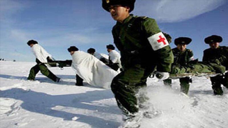 Chinese army on the border with 22 warplanes