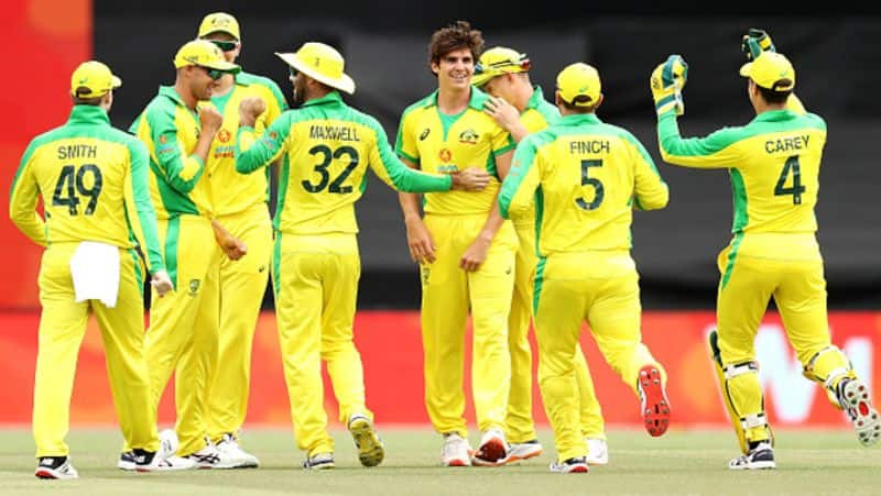 India lost five wickets vs Australia in third and final ODI
