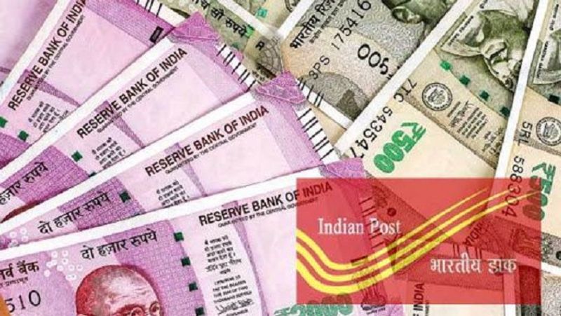 पोस्ट ऑफिस की मंथली इनकम स्कीम (MIS) का मेच्योरिटी पीरियड 5 साल का है। इस पर 6.6 फीसदी की दर से सलाना ब्याज मिलता है। इसका भुगतान हर महीने किया जाता है। अगर कोई इस अकाउंट को मेच्योरिटी पीरियड पूरा होने से पहले बंद करना चाहता है, तो ऐसा 1 अकाउंट खोलने के 1 साल बाद ही किया जा सकता है। (फाइल फोटो)