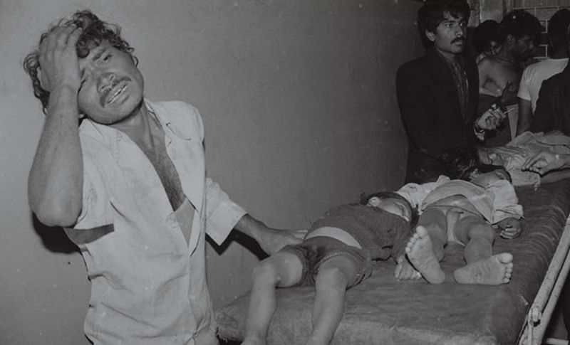 यह तस्वीर दिखाती है कि गैस लीक होने के बाद भोपाल में कैसा मंजर हो गया था।