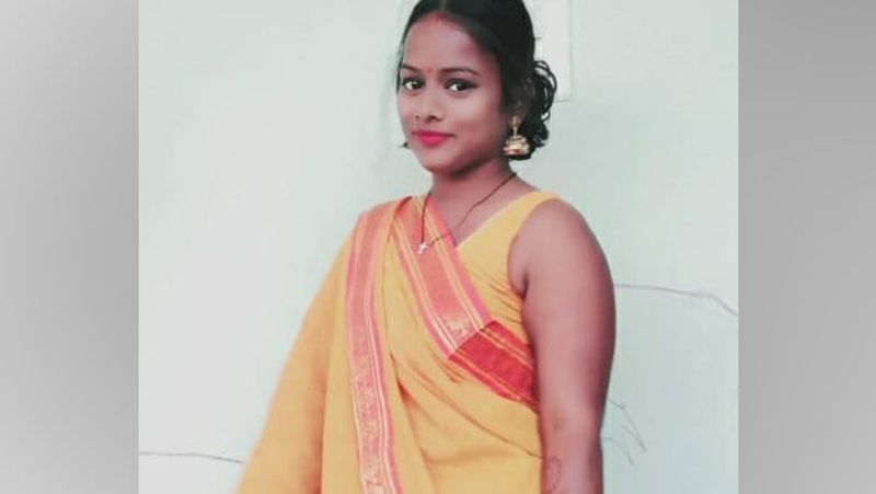 वीडियो में जिस तरह से एक्ट्रेस कहते सुनी गई, उससे लगता है कि उसने पहले भी सुसाइड करने की कोशिश की। एक्ट्रेस का आरोप है कि जब तक उसका मन किया..प्यार करता रहा, लेकिन फिर उसे धंधेबाज कहने लगा। एक्ट्रेस ने कहा कि वो सिर्फ इंसाफ चाहती है। क्योंकि उसने गलत किया। आगे पढ़े इसी घटना के बारे में...