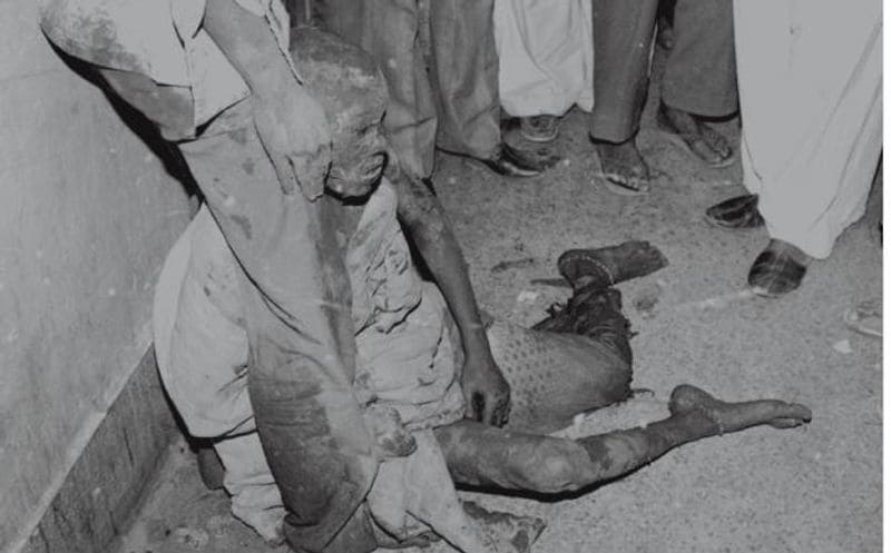 हरीली गैस के कारण कई लोगों की आंखों की रोशनी चली गई। जिसने भागने की कोशिश की वह भट्ठी में गिर गए।