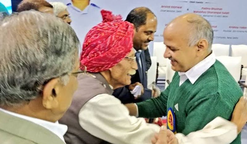पिता चिंता में पड़ गए, तो उन्हें सियालकोट में मसाले की दुकान खुलवा दी। ये उनका पुश्तैनी कारोबार था। दुकान चल पड़ी। इसे पंजाबी में महाशियां दी हट्टी (महाशय की दुकान) कहा जाता था। इसीलिए, उनकी कंपनी का नाम इसी का शॉर्ट नाम MDH पड़ गया।