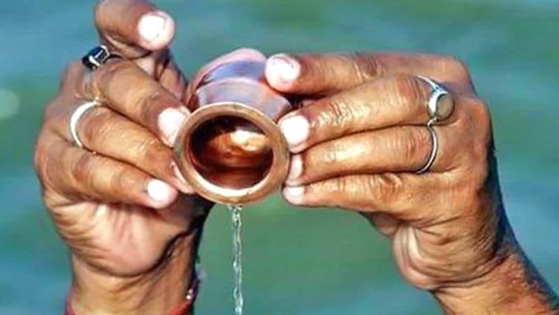 तांब के लोटे से चढ़ाना चाहिए सूर्य को जल