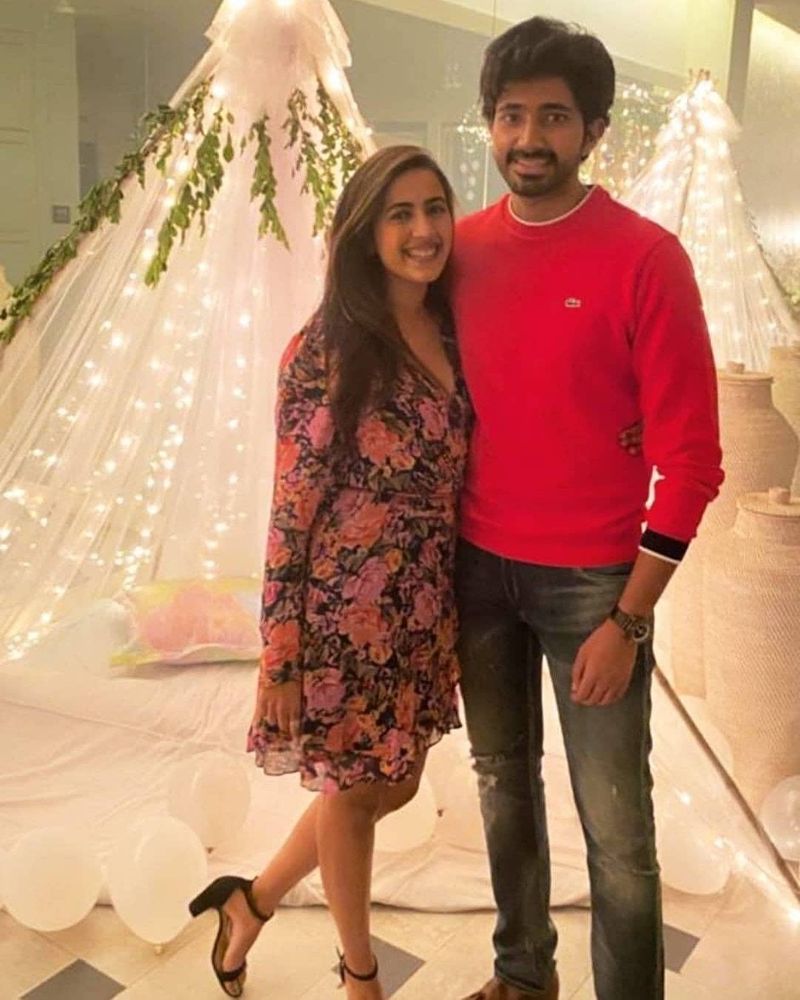 ప్రస్తుతం ఓ వెబ్ సిరీస్ లో నటిస్తున్నట్లు నిహారిక తెలియజేశారు. ఇక సినిమా స్క్రిప్ట్స్ వింటున్నట్లు, త్వరలోనే నిర్ణయం తీసుకుంటానని ఆమె తెలిపారు.