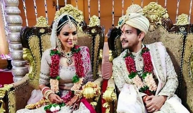 आदित्य ने बताया कि वो '3-4 महीने में वहां वहां शिफ्ट हो जाएंगे और पैरेंट्स उनसे कुछ कदम की दूरी पर रहेंगे।' आदित्य की मानें तो 'उन्होंने अपना नया घर कई साल की बचत से खरीदा है।'