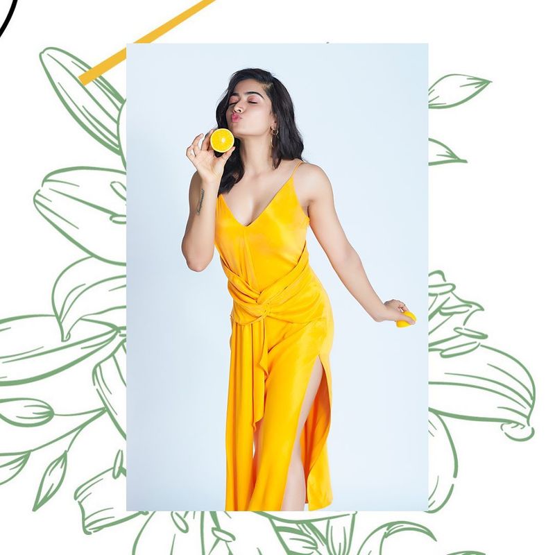 A pretty summer dress
Worried about what to wear to day outings and brunches? Well a classic summer maxi dress is all you need to look radiant and summer ready.