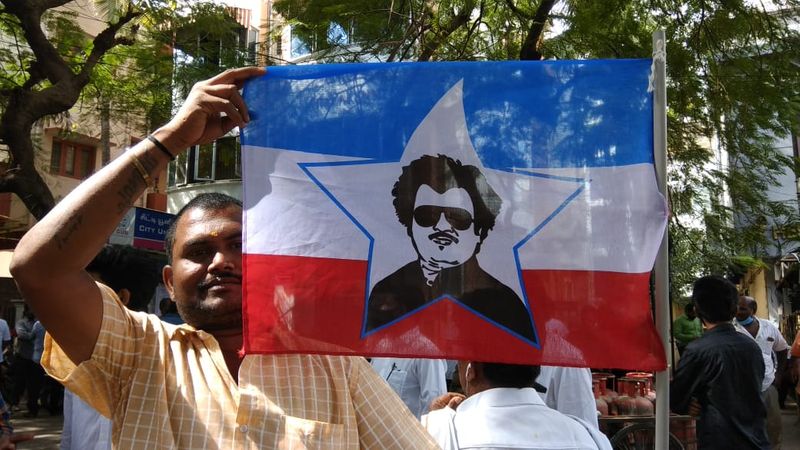 Spiritual politics is not Dravidian politics Rajinikanth announces new party announcement date