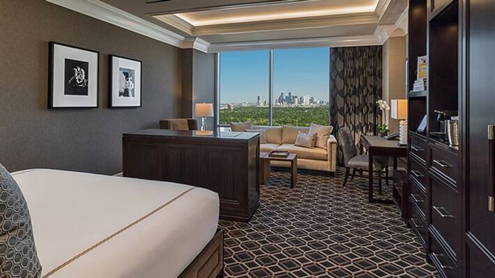 man fakes UAE royal link and fleas 5 star hotel leaving 23 lakhs bill in delhi - bsb man fakes UAE royal link and fleas 5 star hotel leaving 23 lakhs bill in delhi - bsb