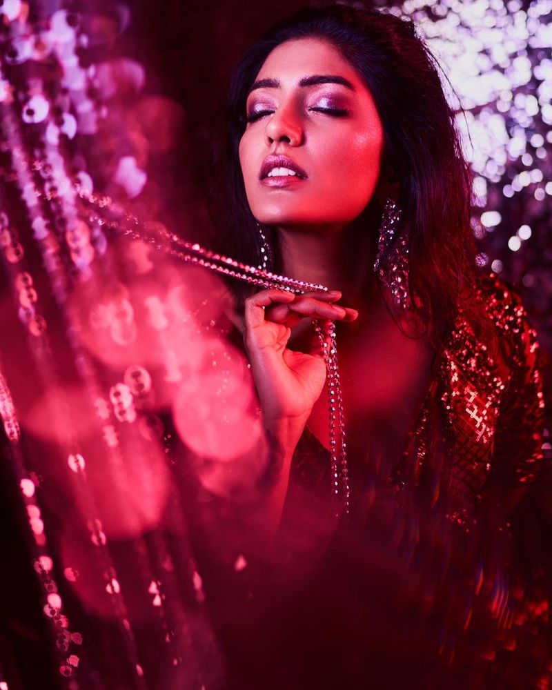heroin eesha rebba stuns in blue out fit photos goes viral ksr