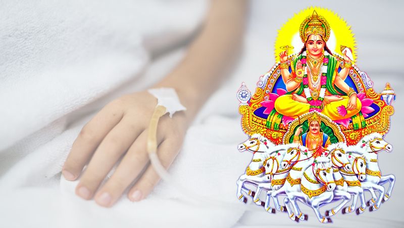 बीमारियों से परेशान व्यक्ति को घर के मंदिर में भगवान सूर्य की मूर्ति या तस्वीर स्थापित कर रोज उन पर जल चढ़ाकर दीपक लगाना चाहिए।